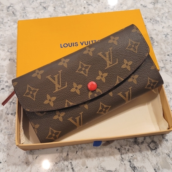 Louis Vuitton Handbags - 🎁 Brown Monogram long wallet with red interior